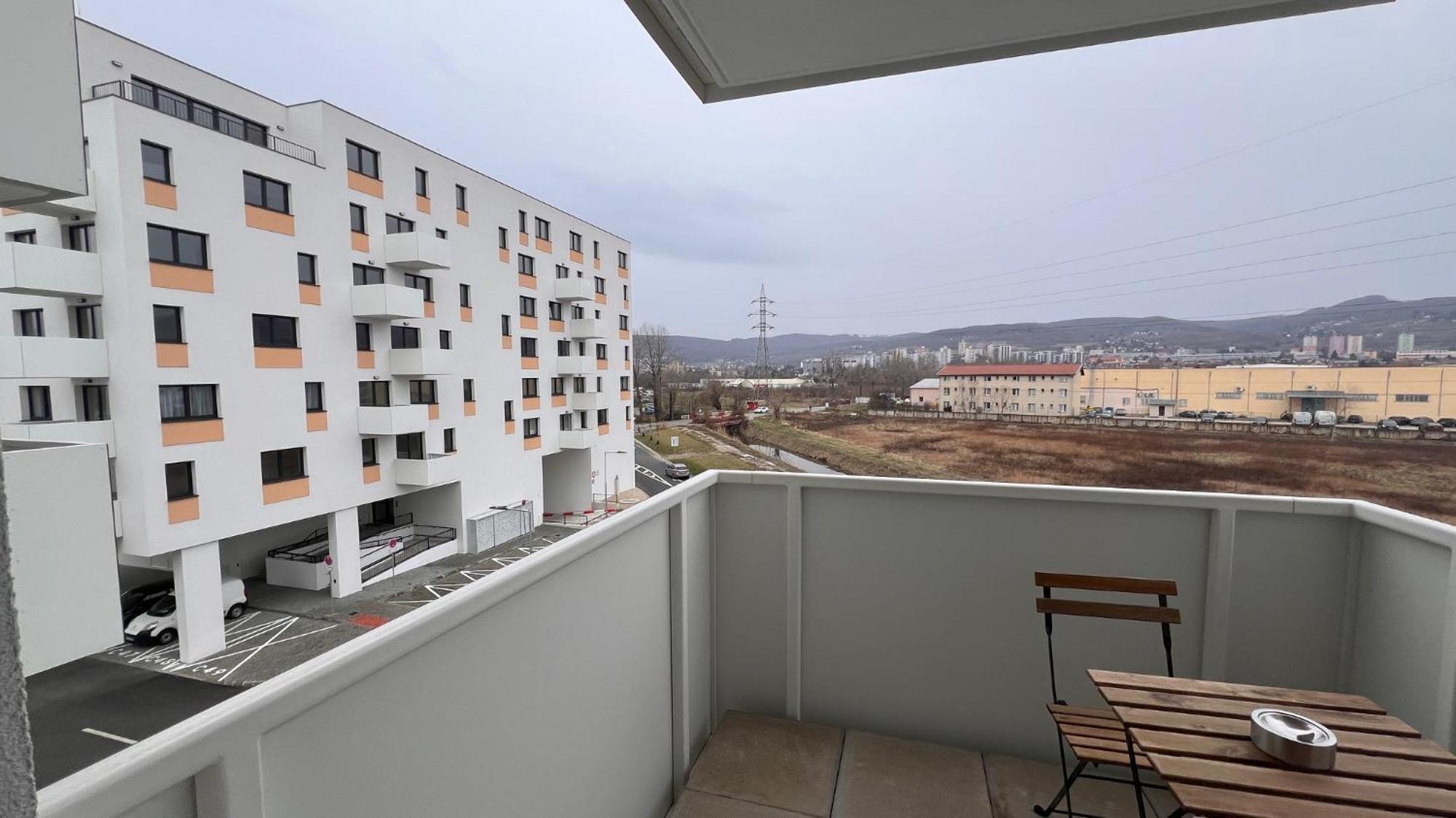 1,5 With Terrace, New Building, 35 *